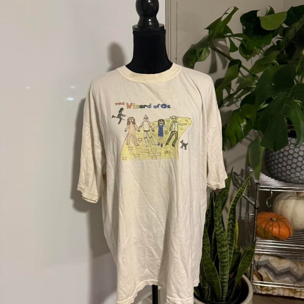 Vintage Cream Wizard of Oz graphic tee Oversized Wicked – Size L